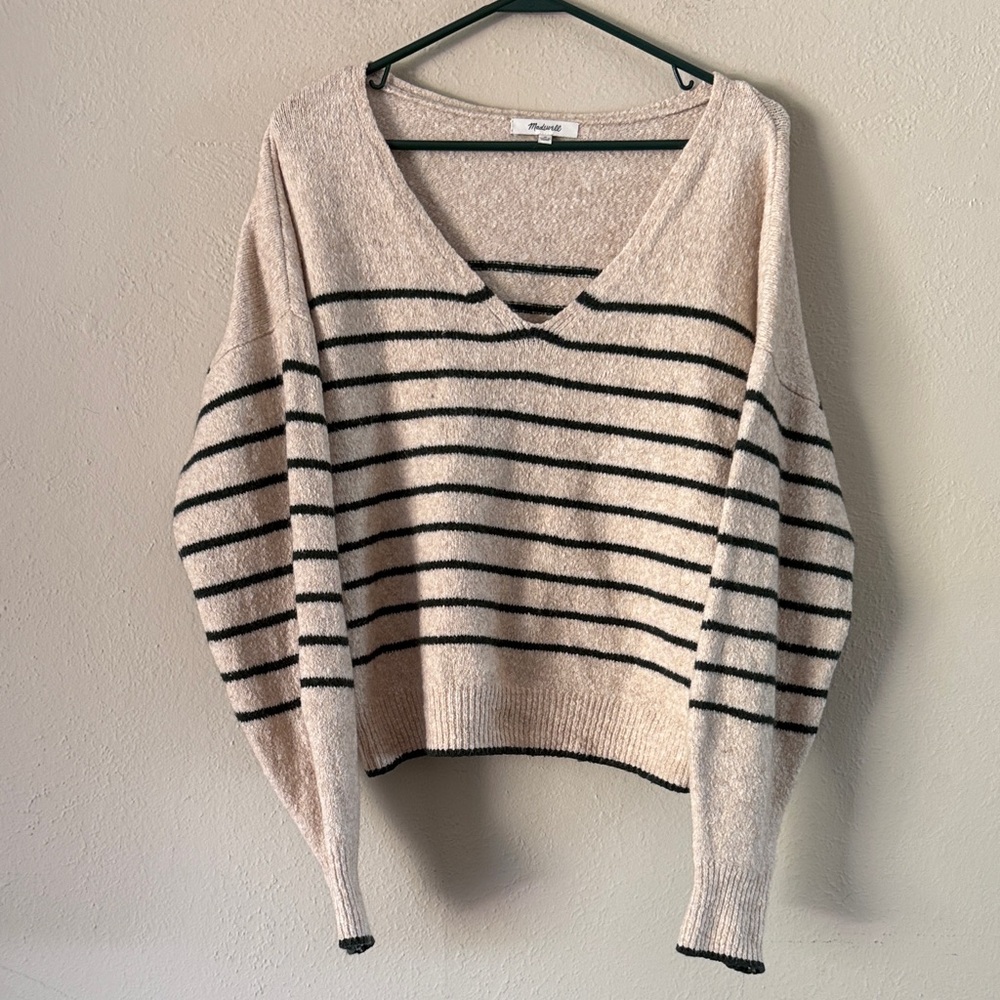 Madewell Wedged V-Neck Sweater Size M Cotton merino blend
